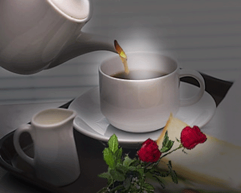 Анимированная открытка Чашка с чаем, молочник, 2 розы