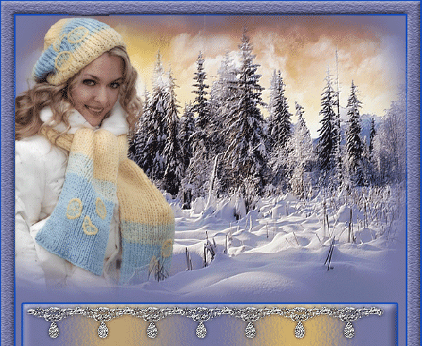 Анимированная открытка Девушка на фоне зимнего леса