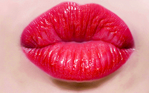 Анимированная открытка Яркий поцелуй
