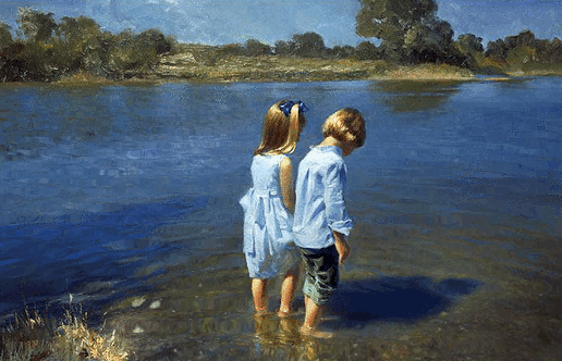 Анимированная открытка Девочка и мальчик вошли в прозрачную воду, смотрят под ноги