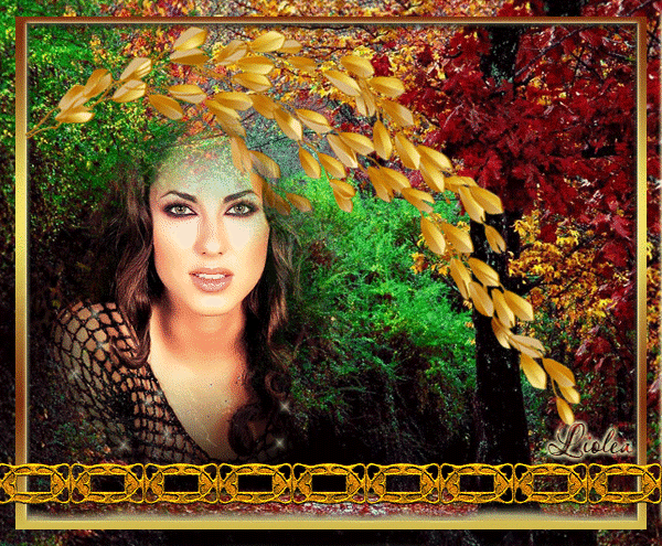 Анимированная открытка Женщина и осенний лес