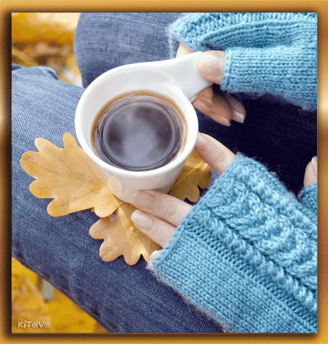 Анимированная открытка Утро доброе уютная осень