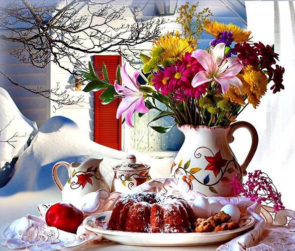 Открытка На столе стоят: ваза с цветами, блюдо с кексом, сахарница, кувшин. Лежит красное яблоко